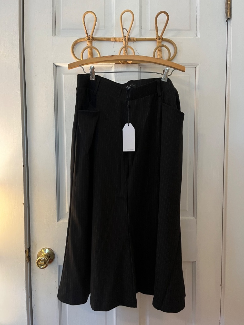 NEW Universal Standard Carla Ponte Skirt in Slate Pinstripe, size 18-20 - Picture 3 of 5